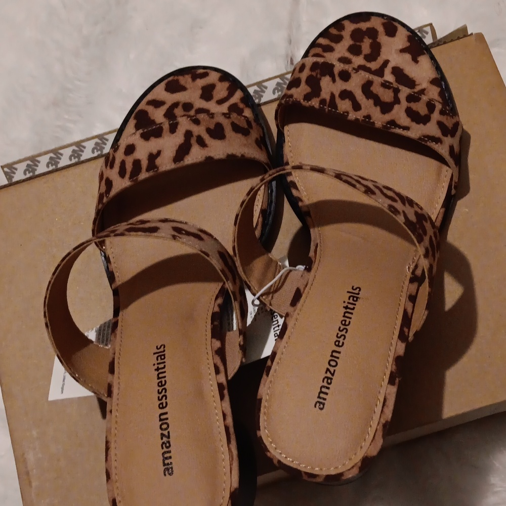 COPY - COPY - COPY - WOMENS LEOPARD CHUNKY HEEL SANDALS SIZE 10 - Picture 3 of 9
